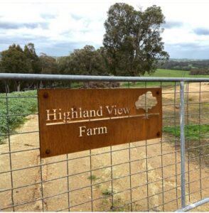 Farm-Sign-fiber-cut