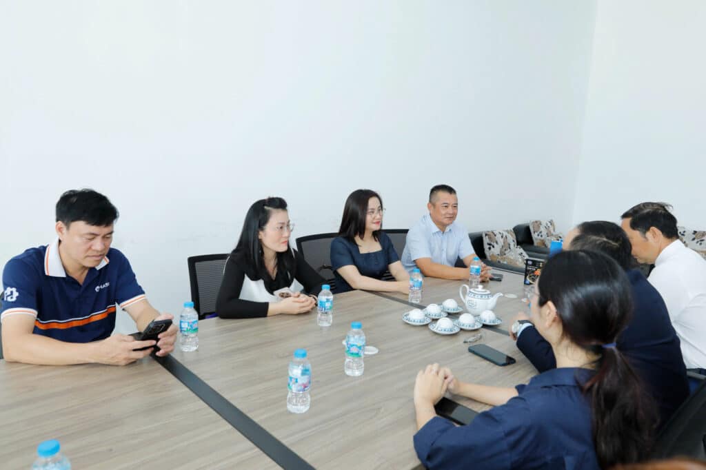 Vạn Sự Lợi tiếp đón hiệp hội Hasi